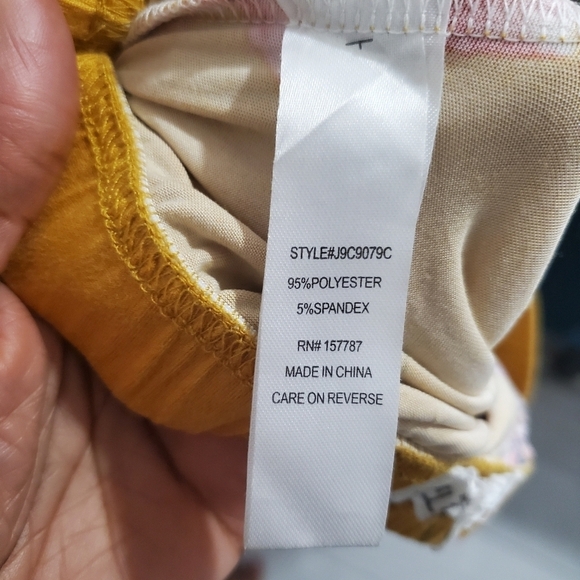 Full Circle Trends Womens Jersey Floral Print Skirt Knee Length Size Med Yellow - Picture 4 of 4